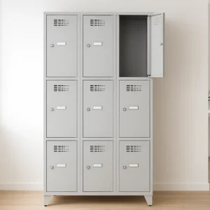 Schließfachschrank 3×3 mit 9 Türen in Lichtgrau im Büro